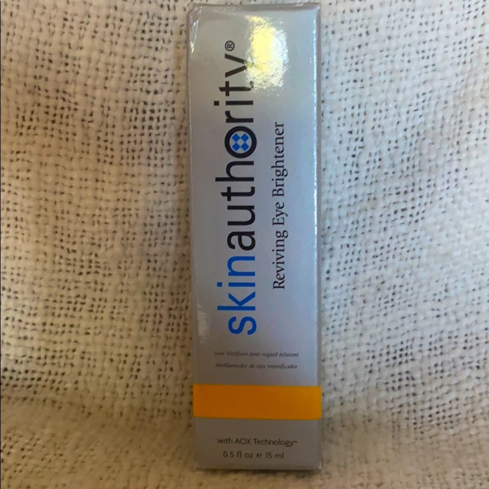Skin Authority Reviving Eye Brightener